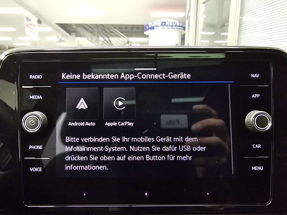 VW T-Roc  bei Hoffmann Automobile in Wolfsburg kaufen und sofort mitnehmen - Bild 17