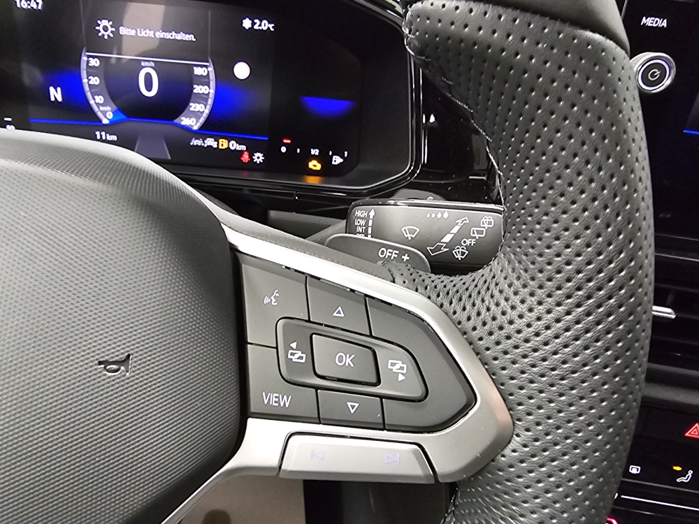 VW T-Roc  bei Hoffmann Automobile in Wolfsburg kaufen und sofort mitnehmen - Bild 21