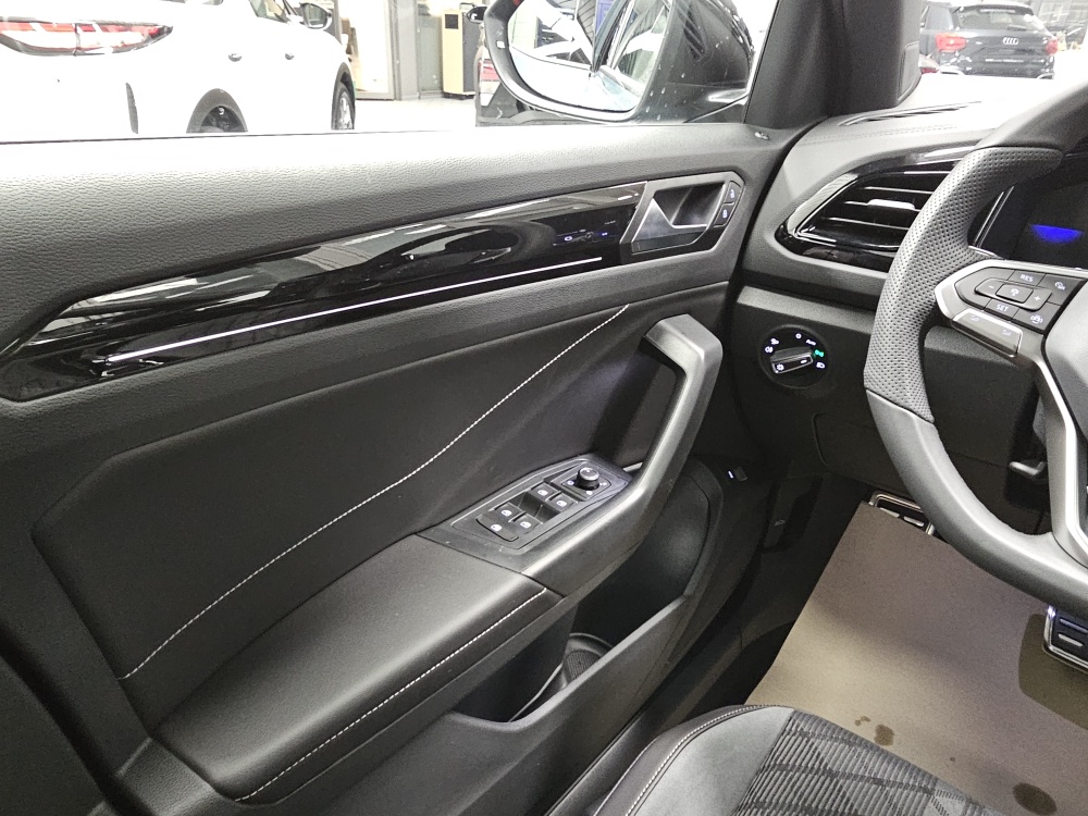 VW T-Roc  bei Hoffmann Automobile in Wolfsburg kaufen und sofort mitnehmen - Bild 23