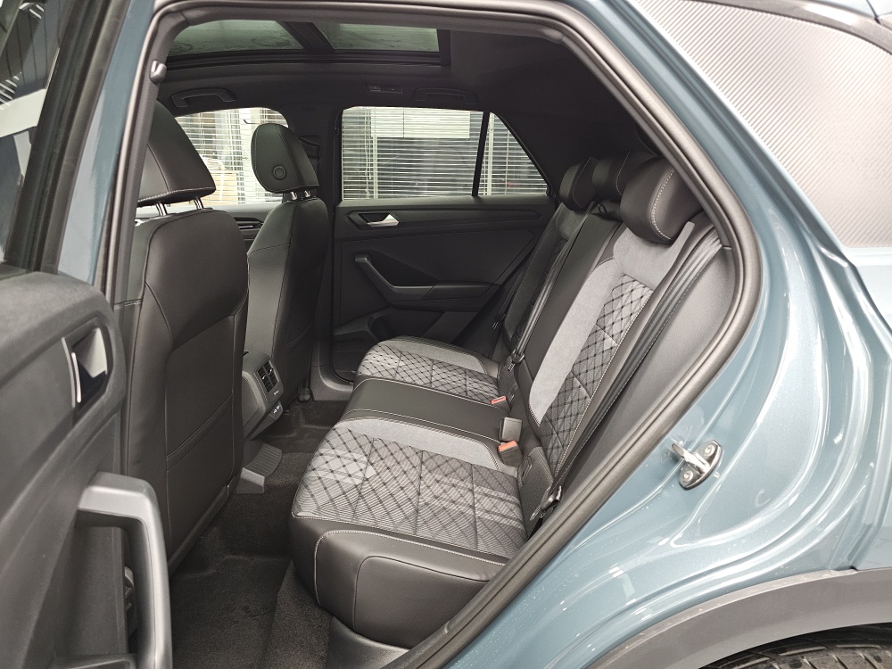 VW T-Roc  bei Hoffmann Automobile in Wolfsburg kaufen und sofort mitnehmen - Bild 6