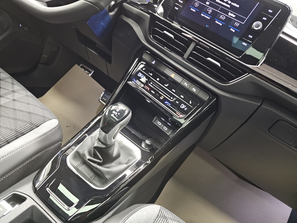 VW T-Roc  bei Hoffmann Automobile in Wolfsburg kaufen und sofort mitnehmen - Bild 10