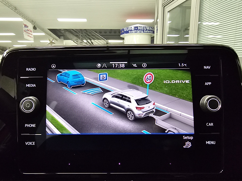 VW T-Roc  bei Hoffmann Automobile in Wolfsburg kaufen und sofort mitnehmen - Bild 15