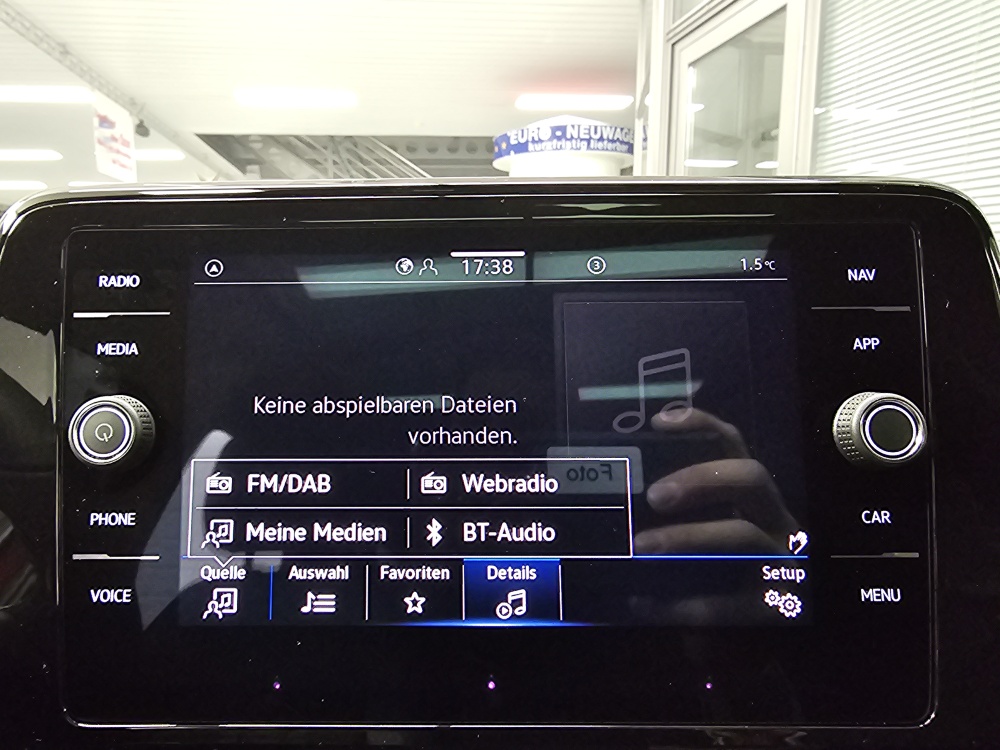 VW T-Roc  bei Hoffmann Automobile in Wolfsburg kaufen und sofort mitnehmen - Bild 16