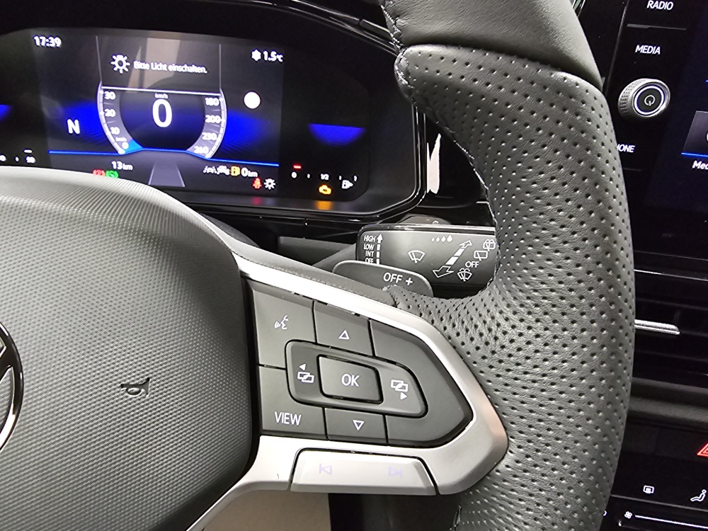 VW T-Roc  bei Hoffmann Automobile in Wolfsburg kaufen und sofort mitnehmen - Bild 21