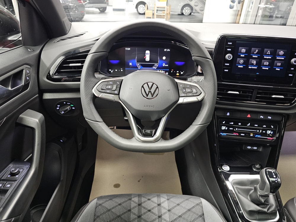 VW T-Roc  bei Hoffmann Automobile in Wolfsburg kaufen und sofort mitnehmen - Bild 24