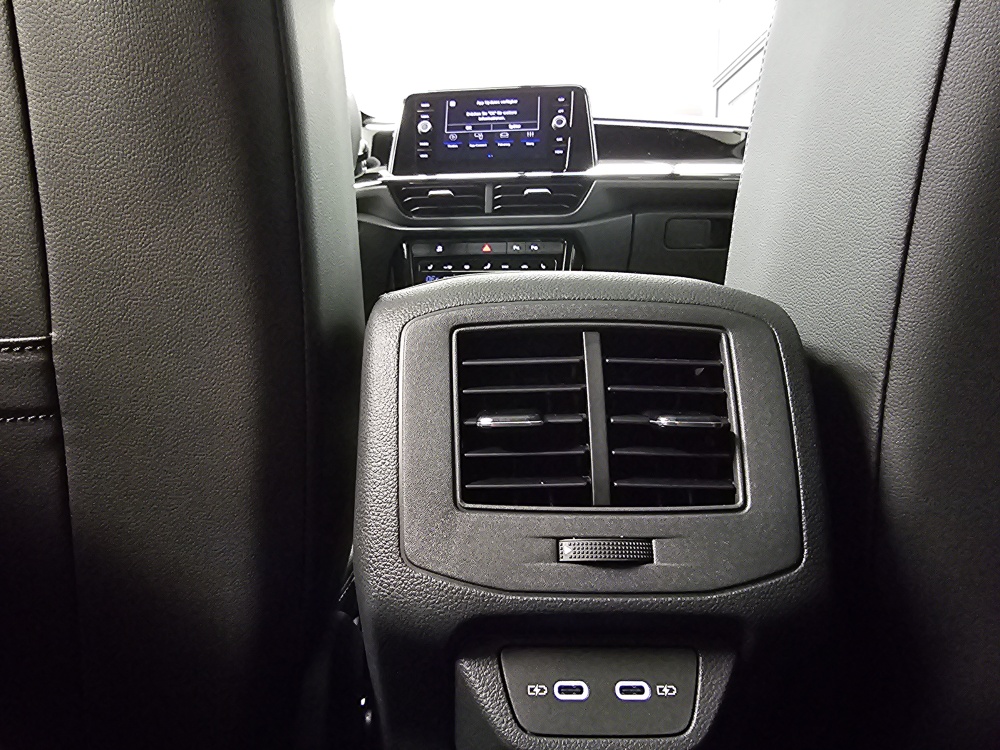 VW T-Roc  bei Hoffmann Automobile in Wolfsburg kaufen und sofort mitnehmen - Bild 8