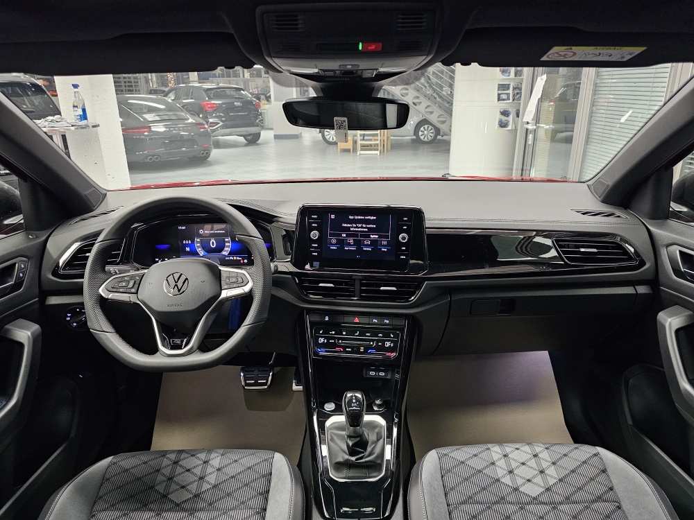 VW T-Roc  bei Hoffmann Automobile in Wolfsburg kaufen und sofort mitnehmen - Bild 9