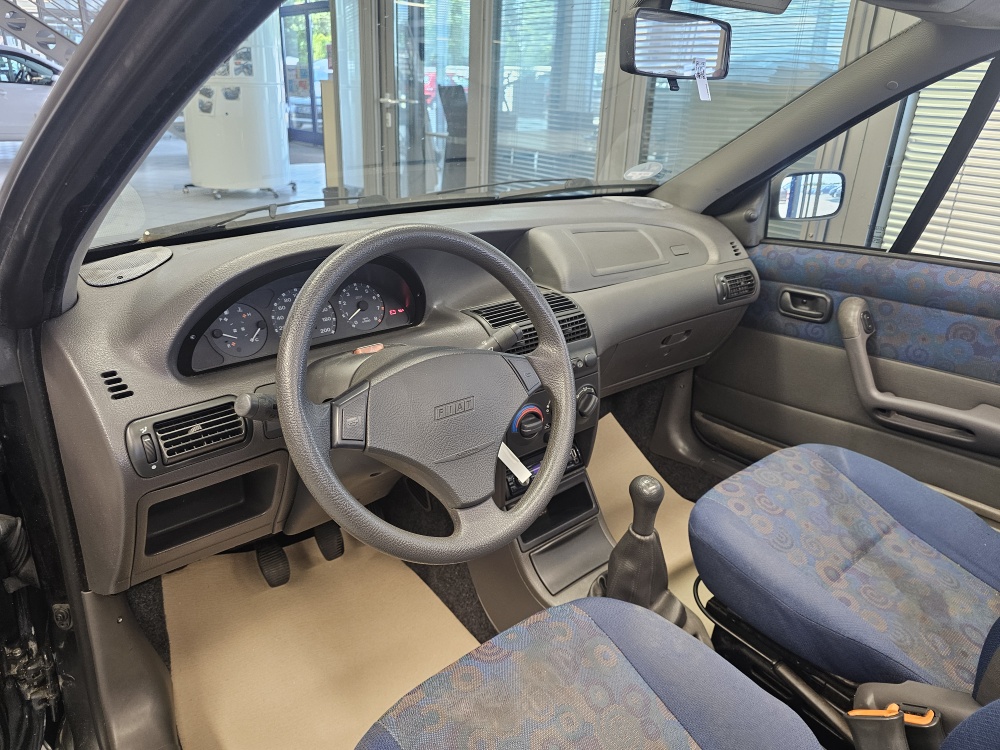 Fiat Punto Cabrio  bei Hoffmann Automobile in Wolfsburg kaufen und sofort mitnehmen - Bild 9