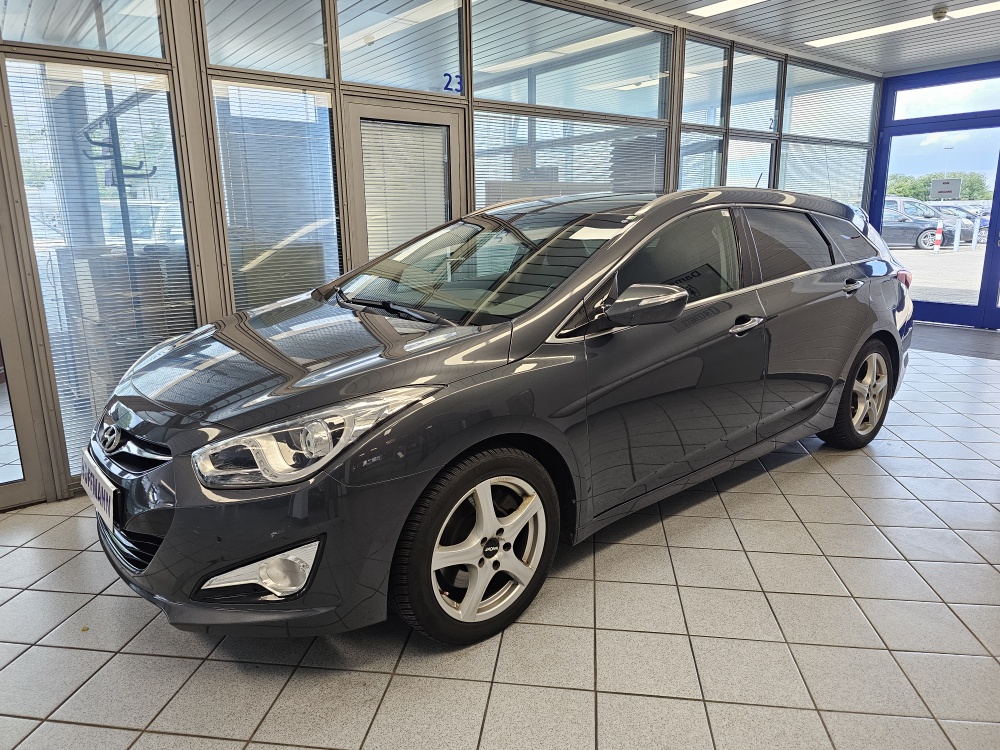 Hyundai i40 Kombi Style für nur 5.600,- € bei Hoffmann Automobile in Wolfsburg kaufen und sofort mitnehmen