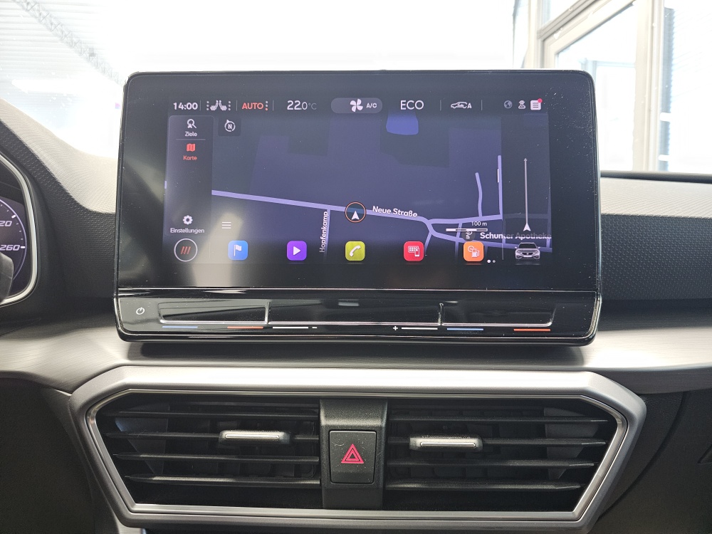 Seat Leon Sportstourer  ST  bei Hoffmann Automobile in Wolfsburg kaufen und sofort mitnehmen - Bild 11