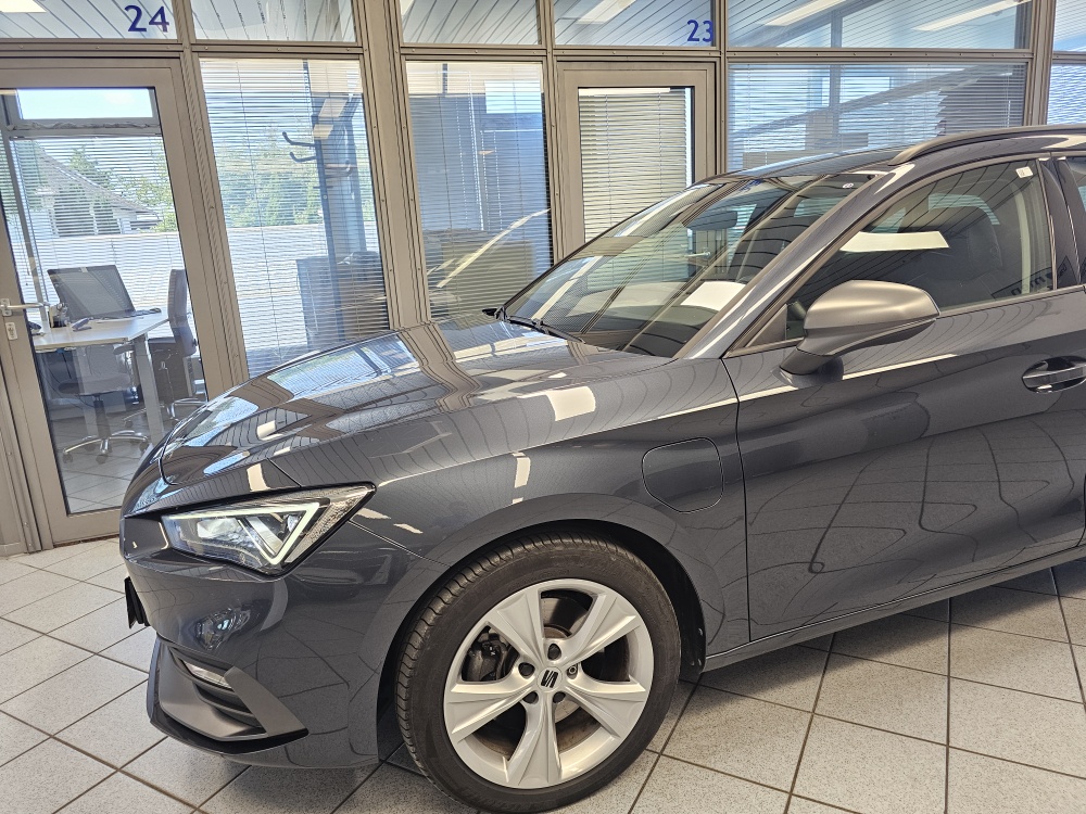 Seat Leon Sportstourer  ST  bei Hoffmann Automobile in Wolfsburg kaufen und sofort mitnehmen - Bild 23