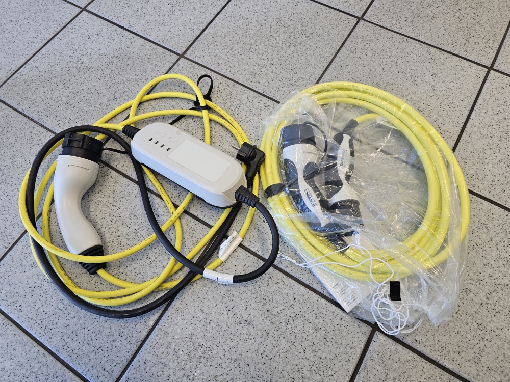 Seat Leon Sportstourer  ST  bei Hoffmann Automobile in Wolfsburg kaufen und sofort mitnehmen - Bild 3