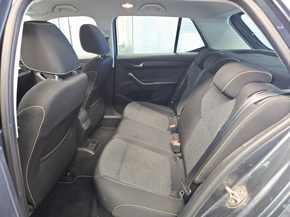 Skoda Fabia  bei Hoffmann Automobile in Wolfsburg kaufen und sofort mitnehmen - Bild 5