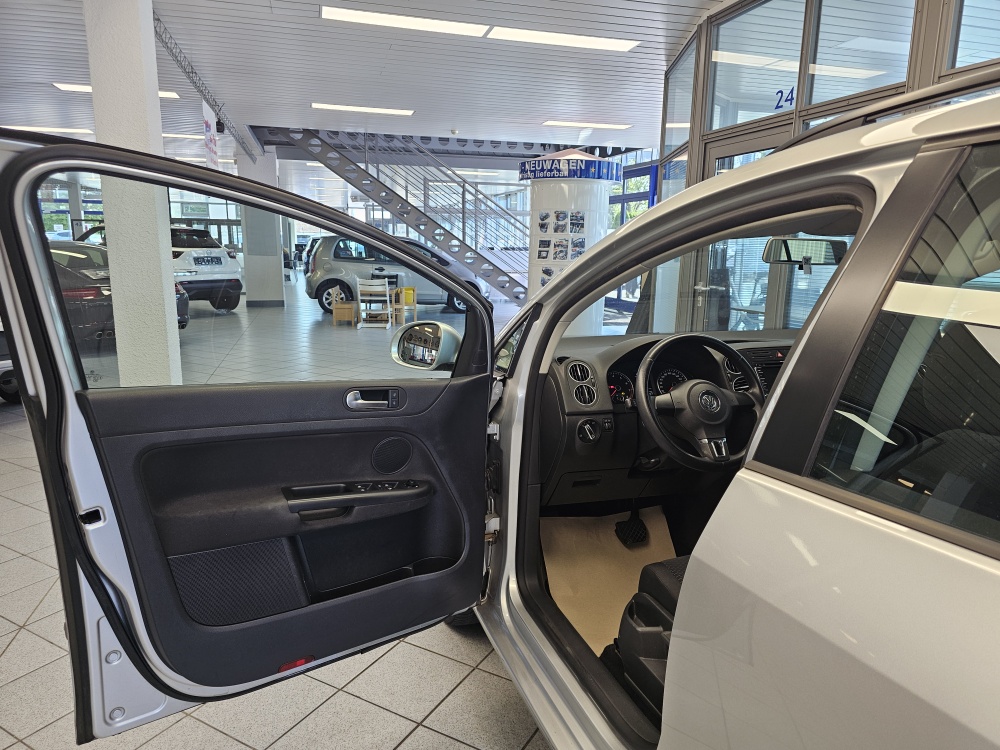 VW Golf Plus  bei Hoffmann Automobile in Wolfsburg kaufen und sofort mitnehmen - Bild 15