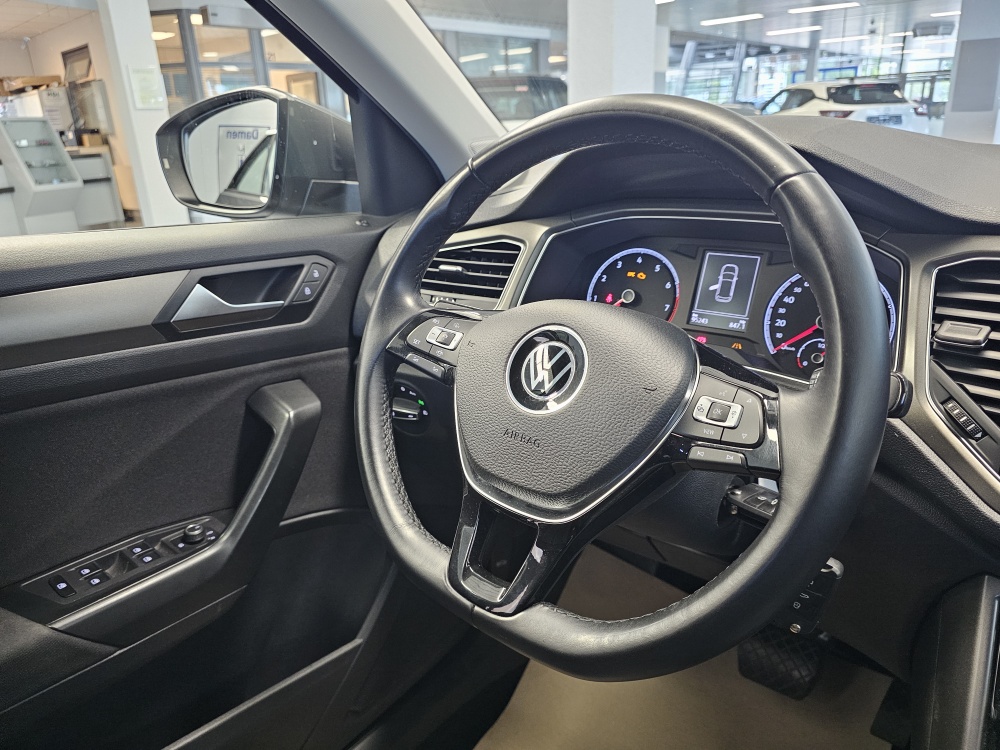 VW T-Roc  bei Hoffmann Automobile in Wolfsburg kaufen und sofort mitnehmen - Bild 13