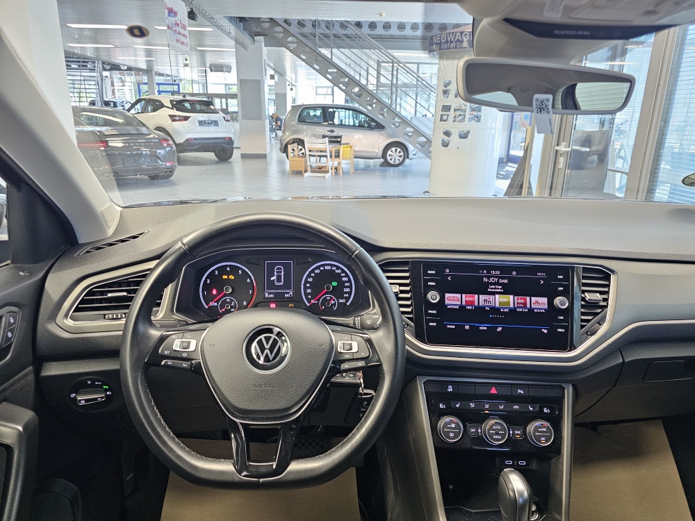VW T-Roc  bei Hoffmann Automobile in Wolfsburg kaufen und sofort mitnehmen - Bild 14
