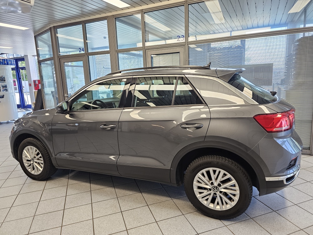 VW T-Roc  bei Hoffmann Automobile in Wolfsburg kaufen und sofort mitnehmen - Bild 18