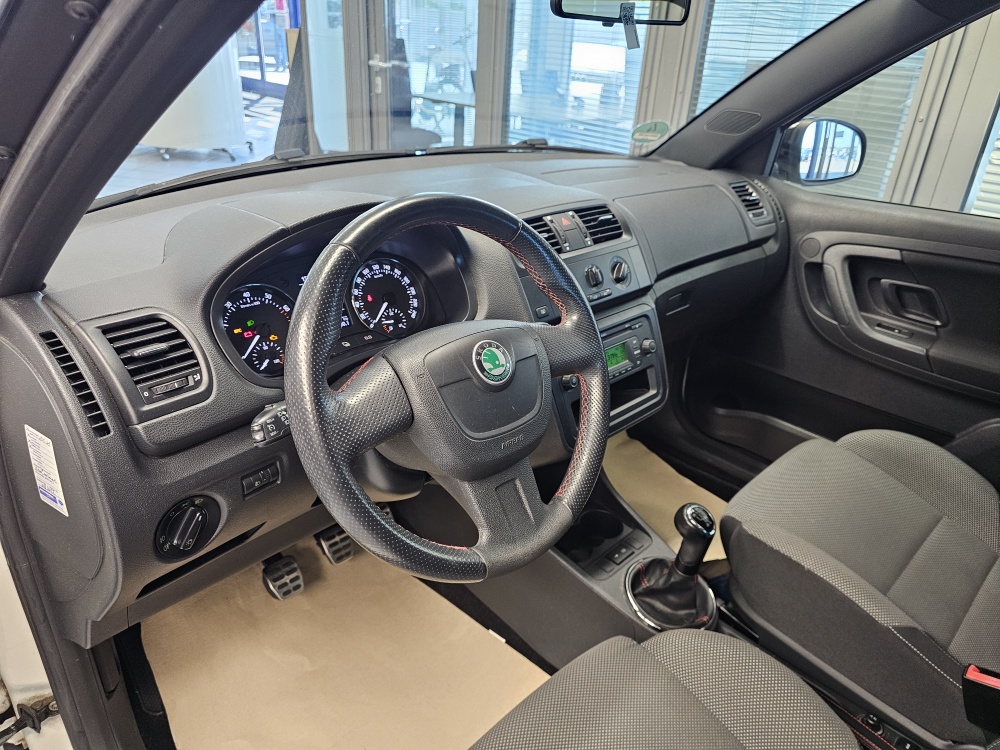 Skoda Fabia  bei Hoffmann Automobile in Wolfsburg kaufen und sofort mitnehmen - Bild 10