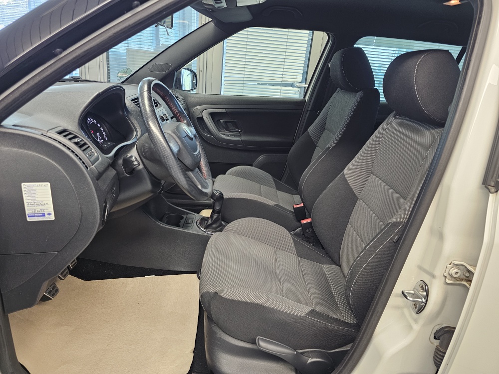 Skoda Fabia  bei Hoffmann Automobile in Wolfsburg kaufen und sofort mitnehmen - Bild 11