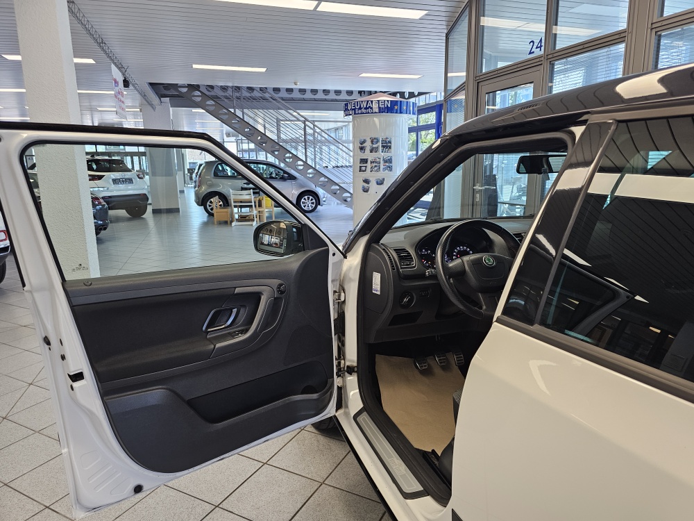 Skoda Fabia  bei Hoffmann Automobile in Wolfsburg kaufen und sofort mitnehmen - Bild 12