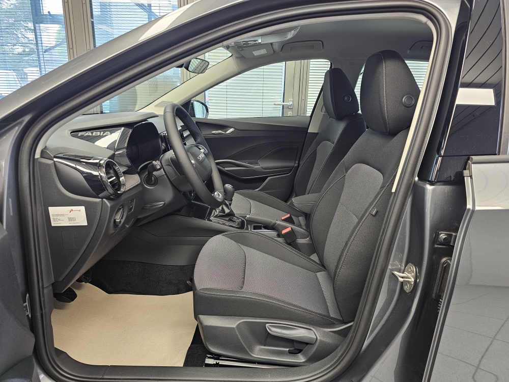 Skoda Fabia bei Hoffmann Automobile in Wolfsburg kaufen und sofort mitnehmen - Bild 20