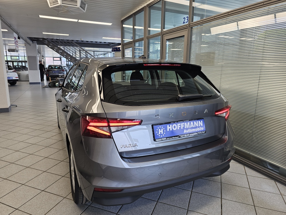Skoda Fabia bei Hoffmann Automobile in Wolfsburg kaufen und sofort mitnehmen - Bild 3