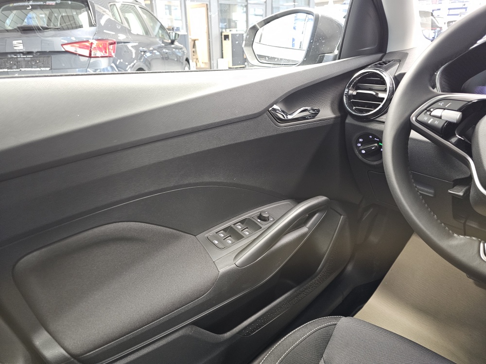 Skoda Fabia  bei Hoffmann Automobile in Wolfsburg kaufen und sofort mitnehmen - Bild 17