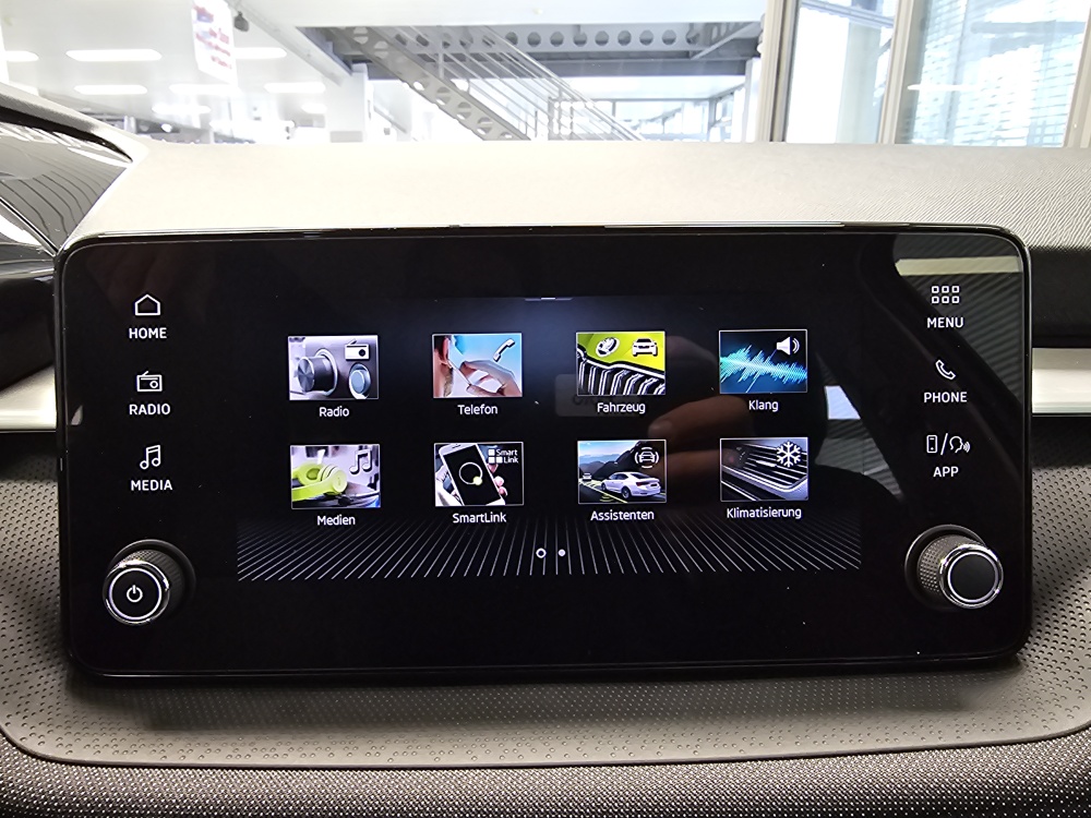 Skoda Fabia  bei Hoffmann Automobile in Wolfsburg kaufen und sofort mitnehmen - Bild 8