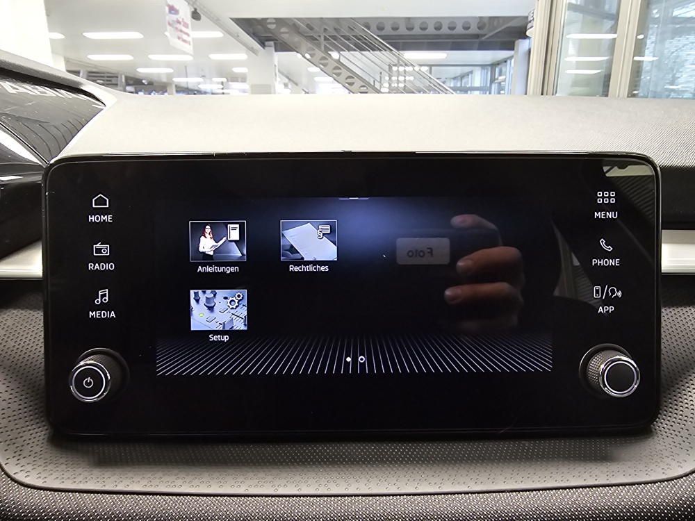 Skoda Fabia  bei Hoffmann Automobile in Wolfsburg kaufen und sofort mitnehmen - Bild 9