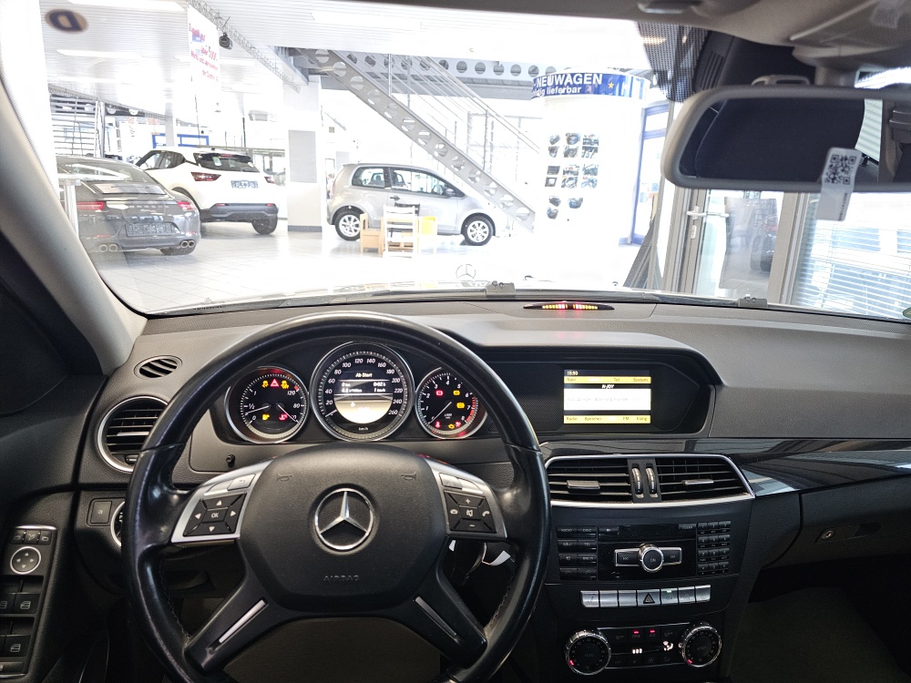 Mercedes-Benz C 180 T  bei Hoffmann Automobile in Wolfsburg kaufen und sofort mitnehmen - Bild 12
