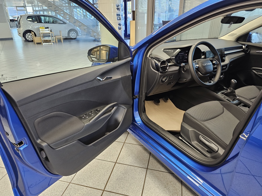 Skoda Fabia  bei Hoffmann Automobile in Wolfsburg kaufen und sofort mitnehmen - Bild 21