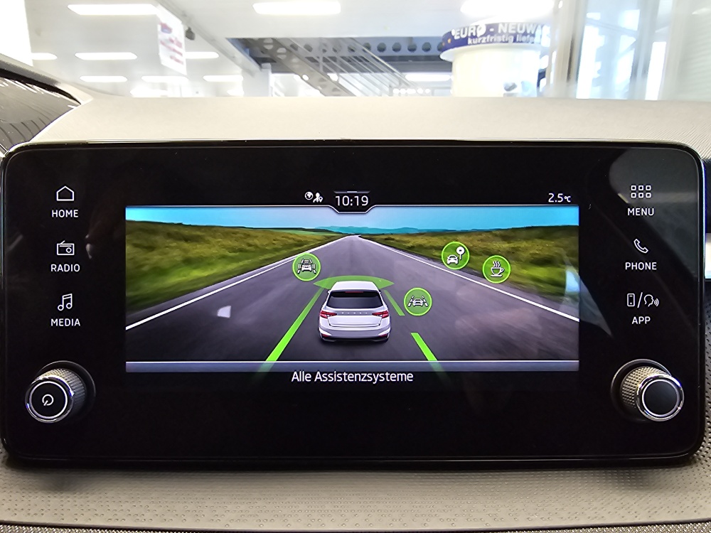 Skoda Fabia  bei Hoffmann Automobile in Wolfsburg kaufen und sofort mitnehmen - Bild 13