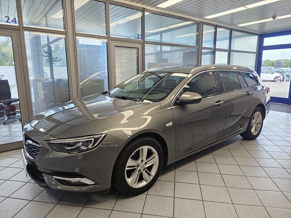 Opel Insignia Sportstourer  für nur 14.900,- € bei Hoffmann Automobile in Wolfsburg kaufen und sofort mitnehmen