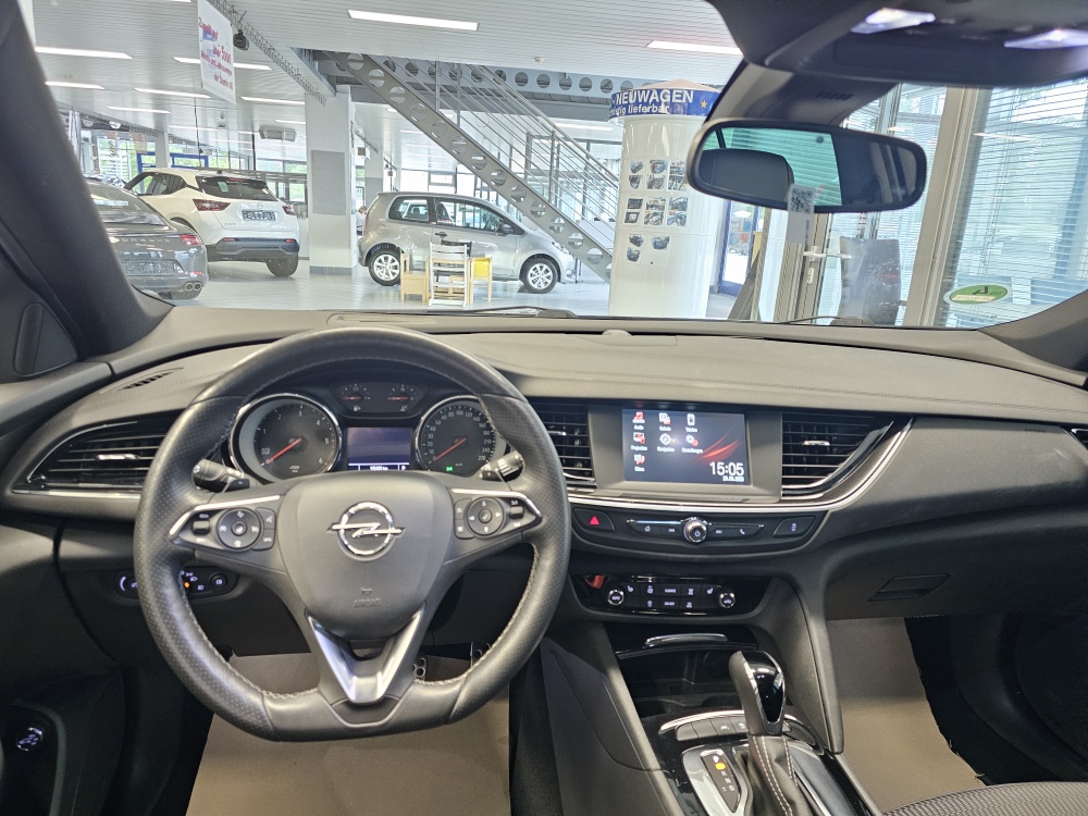 Opel Insignia Sportstourer  bei Hoffmann Automobile in Wolfsburg kaufen und sofort mitnehmen - Bild 14