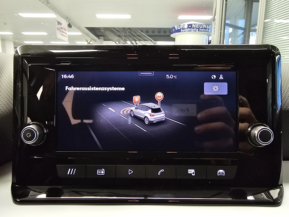 Seat Arona  bei Hoffmann Automobile in Wolfsburg kaufen und sofort mitnehmen - Bild 13