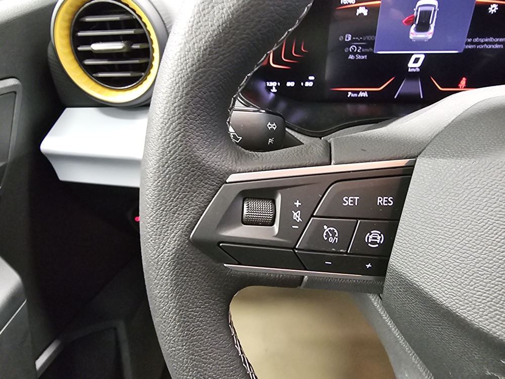 Seat Arona  bei Hoffmann Automobile in Wolfsburg kaufen und sofort mitnehmen - Bild 16