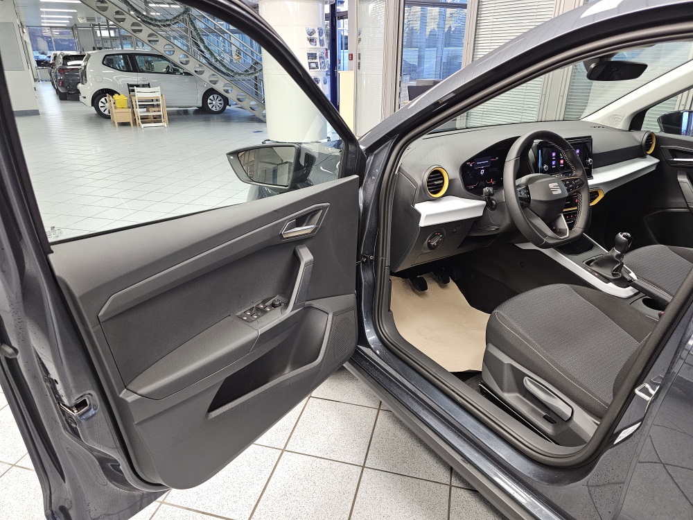 Seat Arona  bei Hoffmann Automobile in Wolfsburg kaufen und sofort mitnehmen - Bild 21