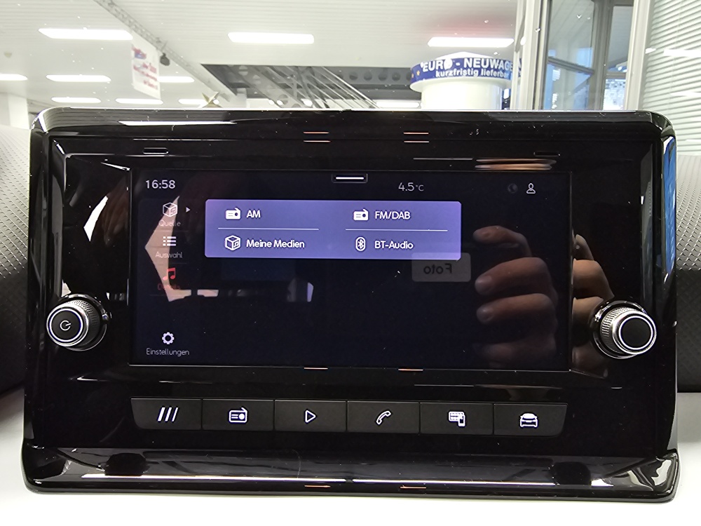 Seat Arona  bei Hoffmann Automobile in Wolfsburg kaufen und sofort mitnehmen - Bild 11