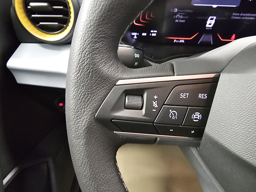 Seat Arona  bei Hoffmann Automobile in Wolfsburg kaufen und sofort mitnehmen - Bild 16