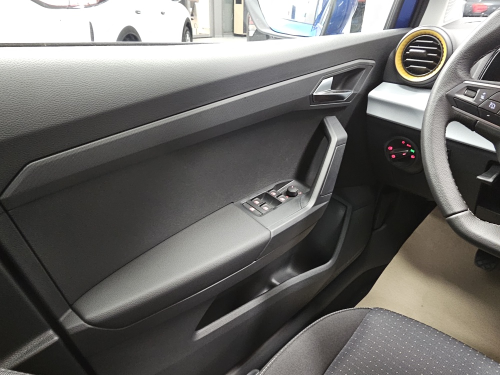 Seat Arona  bei Hoffmann Automobile in Wolfsburg kaufen und sofort mitnehmen - Bild 17