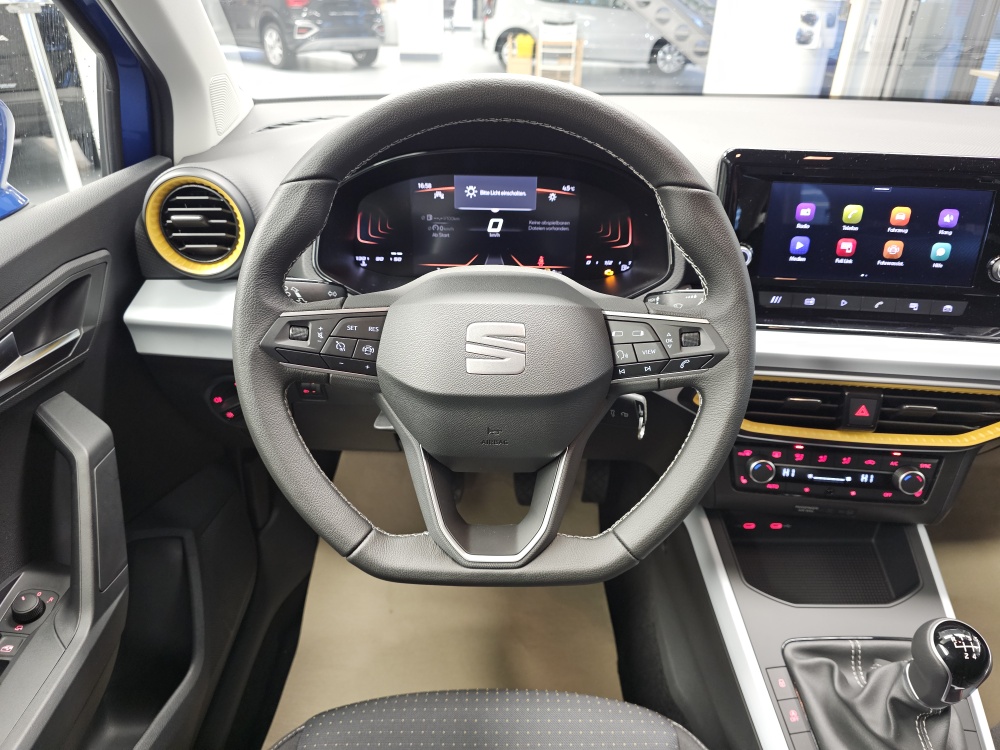Seat Arona  bei Hoffmann Automobile in Wolfsburg kaufen und sofort mitnehmen - Bild 18