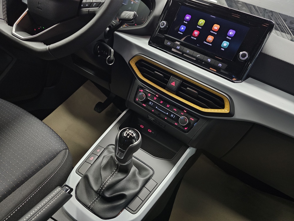 Seat Arona  bei Hoffmann Automobile in Wolfsburg kaufen und sofort mitnehmen - Bild 6