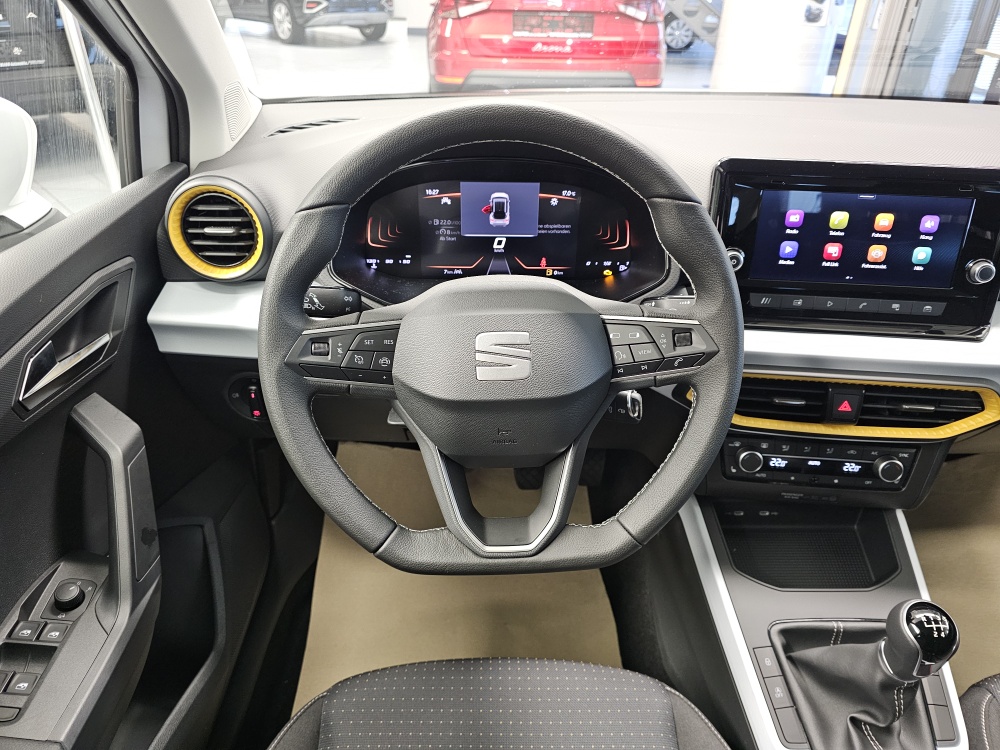 Seat Arona  bei Hoffmann Automobile in Wolfsburg kaufen und sofort mitnehmen - Bild 18