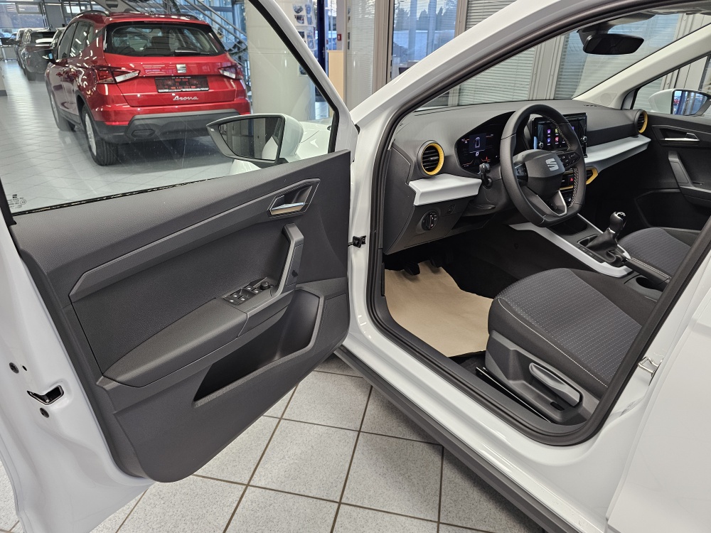 Seat Arona  bei Hoffmann Automobile in Wolfsburg kaufen und sofort mitnehmen - Bild 21