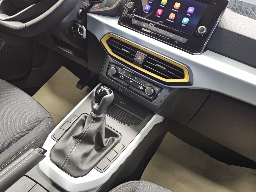 Seat Arona  bei Hoffmann Automobile in Wolfsburg kaufen und sofort mitnehmen - Bild 6