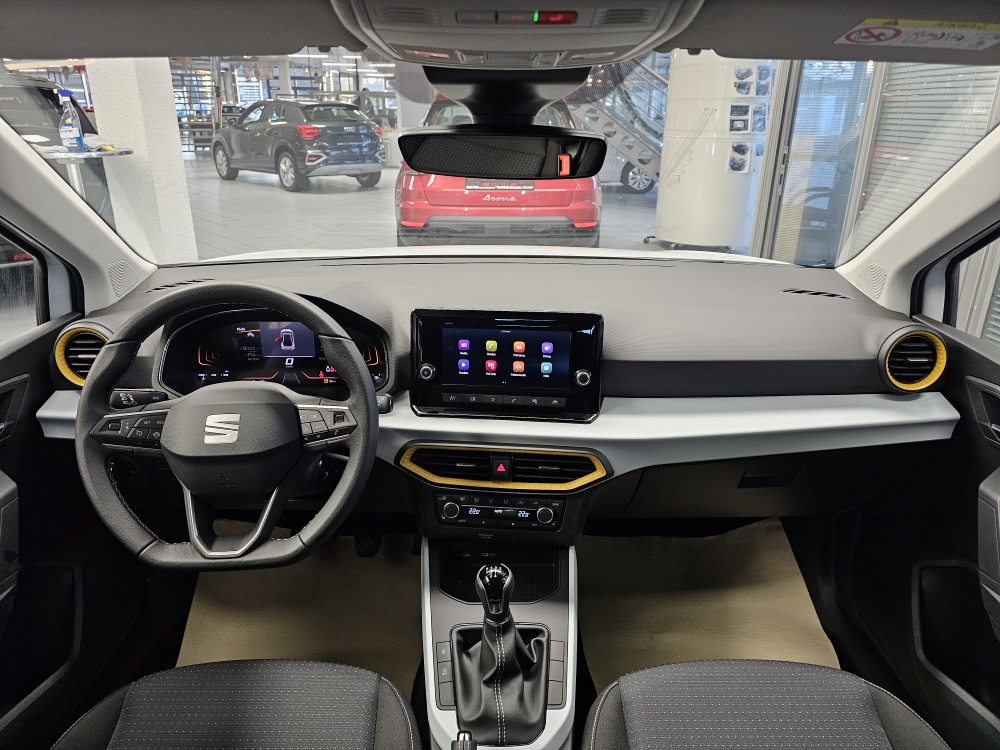 Seat Arona  bei Hoffmann Automobile in Wolfsburg kaufen und sofort mitnehmen - Bild 5