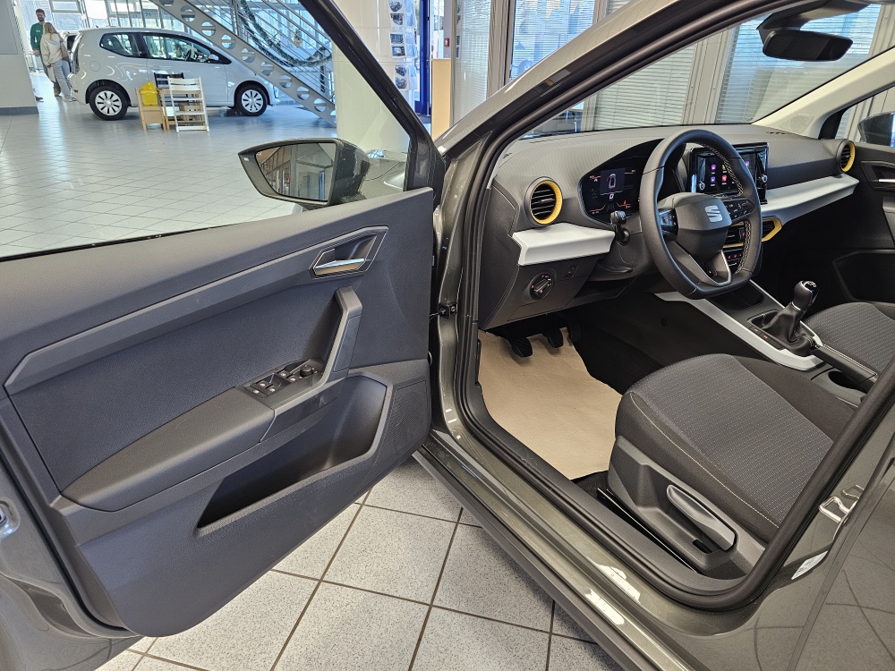 Seat Arona  bei Hoffmann Automobile in Wolfsburg kaufen und sofort mitnehmen - Bild 21