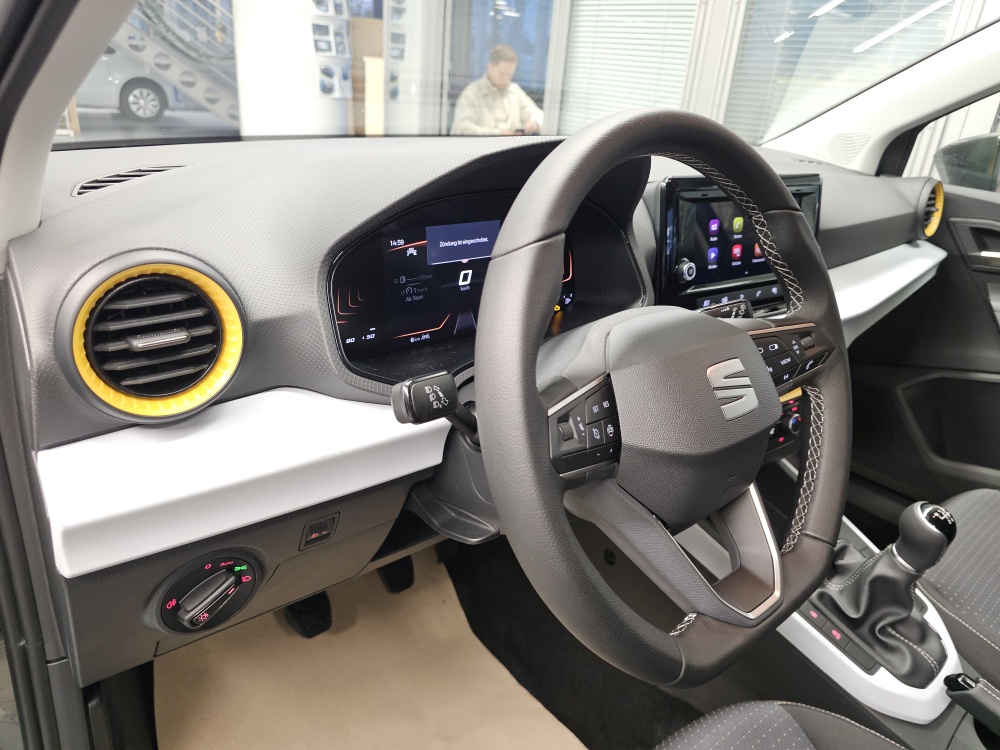 Seat Arona  bei Hoffmann Automobile in Wolfsburg kaufen und sofort mitnehmen - Bild 19