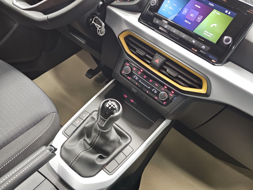 Seat Arona  bei Hoffmann Automobile in Wolfsburg kaufen und sofort mitnehmen - Bild 6