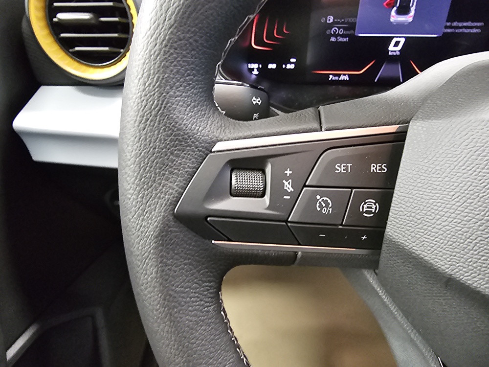 Seat Arona  bei Hoffmann Automobile in Wolfsburg kaufen und sofort mitnehmen - Bild 16